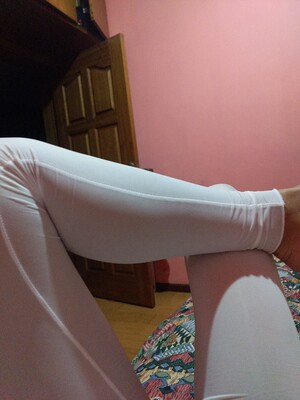 面料密度够细,不错,黑色更上档次🎵️但是我更爱白色,拉链还好,胖妹妹进不去还是卖家舍不得发 XL 码数的货物给我,收到货物上面标注的衣服 L 码数,,还好我能进去 够性感,不是丝袜级别,那款易损坏 面料密度够细,不错,黑色更上档次🎵️但是我更爱白色,拉链还好,胖妹妹进不去还是卖家舍不得发 XL 码数的货物给我,收到货物上面标注的衣服 L 码数,,还好我能进去 够性感,不是丝袜级别,那款易损坏