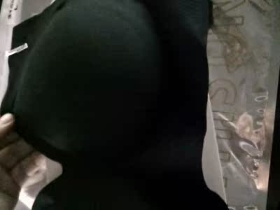 昨天就收到了，都没去拆，今天有空了才打开看看，摸着料子不错，码数是客服推荐的，很合适，罩杯厚度刚好，很适合我，很服帖，弹力也很好，好评吧