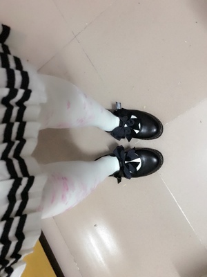 真的穿着舒服  而且很好看  穿了3三天没有起球  也不会掉档