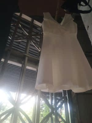 物流快,衣服很漂亮,显胸大,显腰细,不起皱,面料手感好, 物流快,衣服很漂亮,显胸大,显腰细,不起皱,面料手感好,