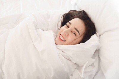 和此卖家交流,自觉七经八脉为之一畅,我在淘宝买了这么多年,所谓看过"女干"商无数,但与卖家您交流,我只想说,老板你实在是太好了。 你的高尚情操太让人感动了。本人对此卖家之仰慕如滔滔江水连绵不绝,海枯石烂,天崩地裂,永不变心。交易成功后,我的心情竟是久久不能平静。自古英雄出少年,卖家年纪轻轻,就有经天纬地之才,定国安邦之智,而今,天佑我大中华,沧海桑田5000年,神州平地一声雷,飞沙走石,大雾迷天,朦胧中,只见顶天立地一金甲天神立于天地间,花见花开,人见人爱,这人英雄手持双斧,二目如电,一斧下去,混沌初开,二斧下去,女娲造人,三斧下去,小生倾倒。得此大英雄,实乃国之幸也,民之福,人之初也,怎不叫人喜极而泣 .......看着交易成功,我竟产生出一种无以名之的悲痛感——啊,这么好的卖家,如果将来我再也遇不到了,那我该怎么办?直到我毫不犹豫地把卖家的店收藏了,我内心的那种激动才逐渐平静下来。可是我立刻想到,这么好的卖家,倘若别人看不到,那么不是浪费心血吗?经过痛苦的思想斗争,我终于下定决心,牺牲小我,奉献大我。我要以此评价奉献给世人赏阅,我要给好评…… 和此卖家交流,自觉七经八脉为之一畅,我在淘宝买了这么多年,所谓看过"女干"商无数,但与卖家您交流,我只想说,老板你实在是太好了。 你的高尚情操太让人感动了。本人对此卖家之仰慕如滔滔江水连绵不绝,海枯石烂,天崩地裂,永不变心。交易成功后,我的心情竟是久久不能平静。自古英雄出少年,卖家年纪轻轻,就有经天纬地之才,定国安邦之智,而今,天佑我大中华,沧海桑田5000年,神州平地一声雷,飞沙走石,大雾迷天,朦胧中,只见顶天立地一金甲天神立于天地间,花见花开,人见人爱,这人英雄手持双斧,二目如电,一斧下去,混沌初开,二斧下去,女娲造人,三斧下去,小生倾倒。得此大英雄,实乃国之幸也,民之福,人之初也,怎不叫人喜极而泣 .......看着交易成功,我竟产生出一种无以名之的悲痛感——啊,这么好的卖家,如果将来我再也遇不到了,那我该怎么办?直到我毫不犹豫地把卖家的店收藏了,我内心的那种激动才逐渐平静下来。可是我立刻想到,这么好的卖家,倘若别人看不到,那么不是浪费心血吗?经过痛苦的思想斗争,我终于下定决心,牺牲小我,奉献大我。我要以此评价奉献给世人赏阅,我要给好评……