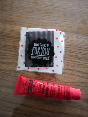 不错，老板还送了个小东西。