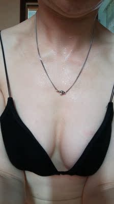 东西很适合夏天用,我刚刚瑜伽做好,出汗的感觉就是好,文胸不会嘞,好穿 东西很适合夏天用,我刚刚瑜伽做好,出汗的感觉就是好,文胸不会嘞,好穿