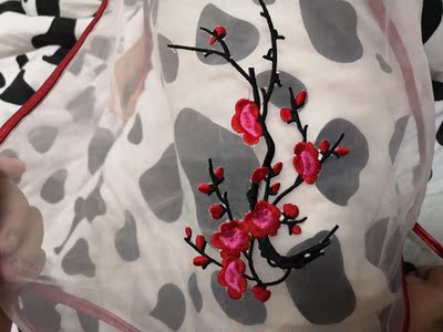 图案很精美 比别家店便宜  ！