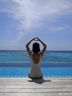 去海边玩穿的,真的是超美无敌了,对平🐻友好。 去海边玩穿的,真的是超美无敌了,对平🐻友好。