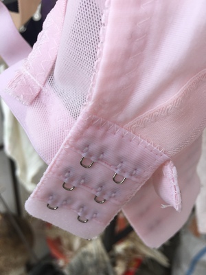 妈妈说穿着很舒适，价格便宜，质量好