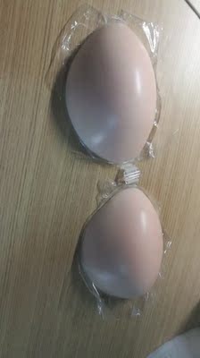 真的有点厚,质量很不错。希望穿着不会掉,为了美美的,好评好评。下次再来。 真的有点厚,质量很不错。希望穿着不会掉,为了美美的,好评好评。下次再来。