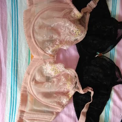 第一次在网上、没有试穿的情况下买到这么好的内衣。选的罩杯略微大了一点点,影响不大。其它尺寸非常合适,透气性超好。非常适合夏季炎热的时候穿。洗了也不掉色。内衣以后就你家了。 第一次在网上、没有试穿的情况下买到这么好的内衣。选的罩杯略微大了一点点,影响不大。其它尺寸非常合适,透气性超好。非常适合夏季炎热的时候穿。洗了也不掉色。内衣以后就你家了。