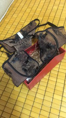 很好看 但不是很聚拢！