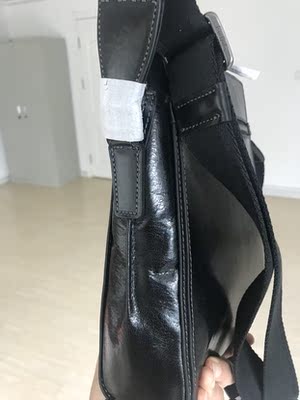 解说皮尔卡丹男包质量怎么样，透过五个月使用看真相