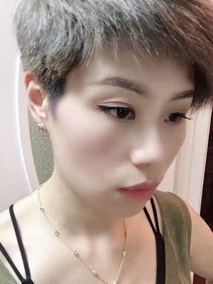 喜欢,很有质感,款式也百搭,希望保色久一点 喜欢,很有质感,款式也百搭,希望保色久一点