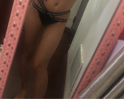 话不多说,直接上图,这件裤子简直不要太性感,穿上也很舒服,介绍给姐妹了 话不多说,直接上图,这件裤子简直不要太性感,穿上也很舒服,介绍给姐妹了