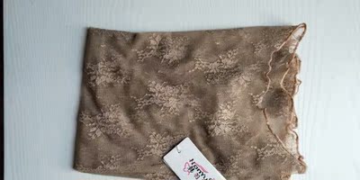 衣服已经收到，面料柔软，做工精致，版型也很好，满意