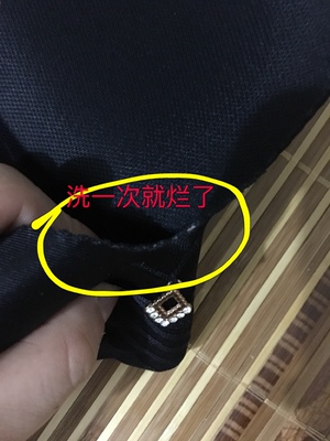 内衣没穿就烂，女裤穿了一次洗了也脱胶。不是一般的差