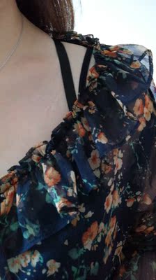 非常好穿的内衣，之前买过两件，这次再来一件，对我这种肩带爱掉的人来说真是福利啊！强烈推荐！悦悦客服很不错！