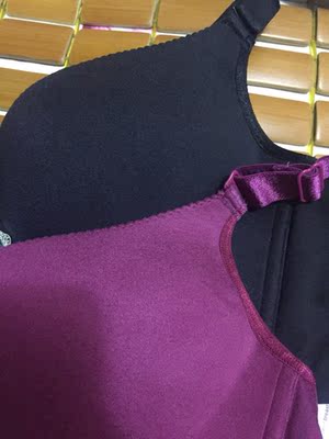 质量非常好！！！就是太厚了！！好难晾干，特别是最近连续一个多月下雨，我就是因为内衣不够穿才买的，这下好了，晒不干ᓖ( &bull;́︿&bull;̀ )ᓙ 希望这种布料的可以出一些稍微薄一些的款式