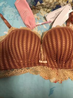 质量确实很好，穿着也舒服。已经是老顾客了，买了很多