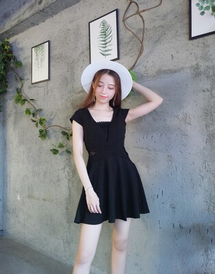 款式洋气不失性感,背后镂空吸睛,聚会趴体必备款,值得入手 款式洋气不失性感,背后镂空吸睛,聚会趴体必备款,值得入手