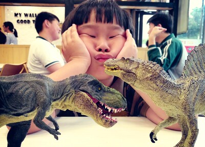 【回购】浪迹淘宝数载, 但觉世风日下,深知各店之猫腻甚多,不乏其闻。然~此店之宝物与众皆不同,如出淤泥之清莲。使吾为之动容,心驰神往。乃至茶不能思饭不能食,寝则不安,辗转反侧无法忘怀。于是乎振臂一挥呼朋唤友,凑足银两,倾吾之所能,收入囊中。掌柜热心与小二殷亲让人顿感怜涕。收货之时,顿时金光四射,屋内升起七彩祥云,绕梁三旬而不散,十里八乡扶老携幼络绎观瞻,处处都是祥和之气。吾惊讶之 余便是欣喜若狂,呜呼哀哉!此宝乃是天上物,人间又得几回求!遂素斋三日沐浴更衣, 焚香祷告后与家人共赏此宝。妻则赞叹不已,不仅赞叹此宝物款型及做工,高性价之卓然!且赞吾独具慧眼与时尚比肩,更予酥袖红唇相赠。 店主果然句句实言,毫无夸大欺瞒之嫌。此属淘商家之典范,货真价实童叟无欺忠义行商百年传承。吾不敢独享此宝,唯恐天谴人怨。便有感而发,斟酌推敲.字字肺腑.句句真实。嗟!望淘宝江湖所需此宝之英雄志士无需货比他家,谨记唯此宝为首选尔 !! 【回购】浪迹淘宝数载, 但觉世风日下,深知各店之猫腻甚多,不乏其闻。然~此店之宝物与众皆不同,如出淤泥之清莲。使吾为之动容,心驰神往。乃至茶不能思饭不能食,寝则不安,辗转反侧无法忘怀。于是乎振臂一挥呼朋唤友,凑足银两,倾吾之所能,收入囊中。掌柜热心与小二殷亲让人顿感怜涕。收货之时,顿时金光四射,屋内升起七彩祥云,绕梁三旬而不散,十里八乡扶老携幼络绎观瞻,处处都是祥和之气。吾惊讶之 余便是欣喜若狂,呜呼哀哉!此宝乃是天上物,人间又得几回求!遂素斋三日沐浴更衣, 焚香祷告后与家人共赏此宝。妻则赞叹不已,不仅赞叹此宝物款型及做工,高性价之卓然!且赞吾独具慧眼与时尚比肩,更予酥袖红唇相赠。 店主果然句句实言,毫无夸大欺瞒之嫌。此属淘商家之典范,货真价实童叟无欺忠义行商百年传承。吾不敢独享此宝,唯恐天谴人怨。便有感而发,斟酌推敲.字字肺腑.句句真实。嗟!望淘宝江湖所需此宝之英雄志士无需货比他家,谨记唯此宝为首选尔 !!