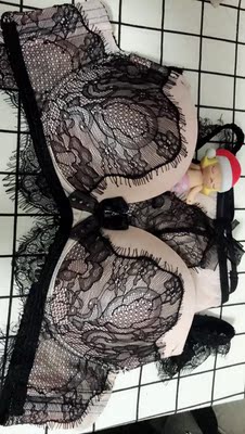 太好看了!聚拢效果超级好!粉色黑色搭配也很棒!舒适度也满分💯!比心卖家!万年回购! 太好看了!聚拢效果超级好!粉色黑色搭配也很棒!舒适度也满分💯!比心卖家!万年回购!