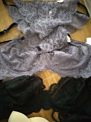 此用户没有填写评价。 此用户没有填写评价。