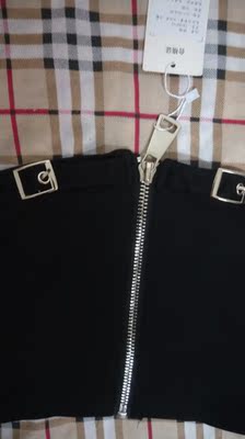 衣服质量很好哦,很漂亮,美美哒 衣服质量很好哦,很漂亮,美美哒