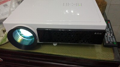 火爆的ECTY投影仪怎么样，质量烂不烂呢,用后反馈