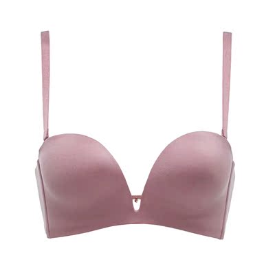 内衣收到了～～～物流还算不错～～～第一次购买这个品牌的～～～拿到货拆开比我想像中的好很多～～～做工质量什么的都跟店铺里描述的一样～～～个人还是比较喜欢的～～～～面料柔软很亲肤～～～～试穿了下也比较舒适～～～～以后有需要还会继续关注回购的