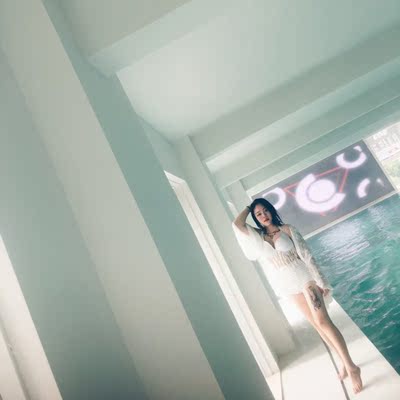 显瘦显腿长 美中不足的是胸不够聚拢持久...就是很容易散开 总的来说还是很不错的..不过 说好的鸡蛋花也没给我寄过来.. 显瘦显腿长 美中不足的是胸不够聚拢持久...就是很容易散开 总的来说还是很不错的..不过 说好的鸡蛋花也没给我寄过来..