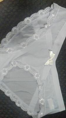 质量很好，主要是速干型的，一点也不掉色，这一套下来，搭我的好几套内衣