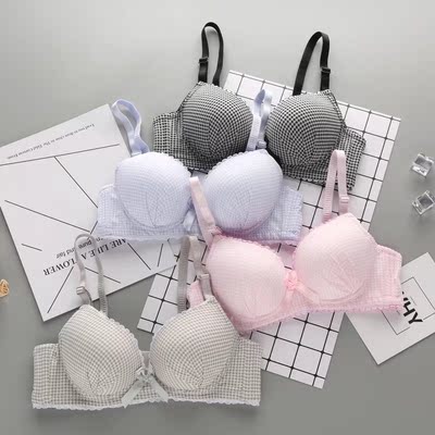 衣服的质量很好哟，穿起来炒鸡舒服，这是没有钢圈的哟，下次继续购买这家店呢