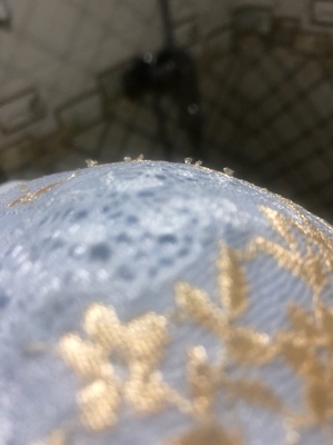 一直都穿古今的内衣，这次购买了三件内衣四条内裤，可是才穿就抽丝，客服回复正常，不是质量问题