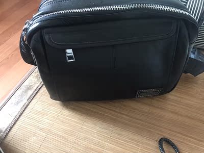 单肩包男真皮休闲挎包男士包包韩版牛皮斜挎包潮牌多功能斜跨男包