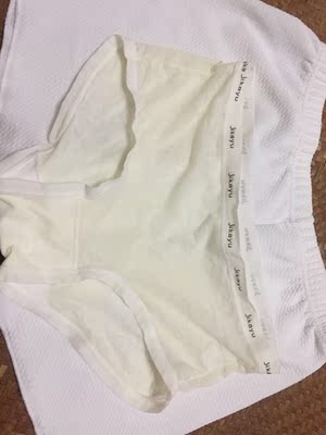 质量不好,买来到现在没穿,买了七八条,退了三四条,发信息给售后处理退款根本没人理会,发了十几条,消息显示已读的,但是就是没人处理,5.31卖家签收的,但是卖家迟迟不肯退款,发消息让他退款也没人理会,消息反正都是已读的,直到6.9号才处理,卖家服务态度太差,太差,太差,想买的亲,慎重!!! 质量不好,买来到现在没穿,买了七八条,退了三四条,发信息给售后处理退款根本没人理会,发了十几条,消息显示已读的,但是就是没人处理,5.31卖家签收的,但是卖家迟迟不肯退款,发消息让他退款也没人理会,消息反正都是已读的,直到6.9号才处理,卖家服务态度太差,太差,太差,想买的亲,慎重!!!