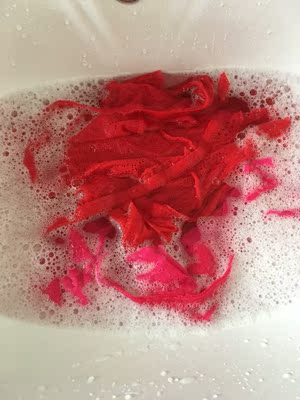 超美,性感,选了3条红色,基本算不掉色,中码和大码一样能穿,实体店至少15一条,喜欢的赶紧入手吧 超美,性感,选了3条红色,基本算不掉色,中码和大码一样能穿,实体店至少15一条,喜欢的赶紧入手吧