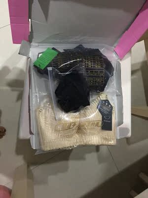 宝贝收到了,非常聚胸,商家服务非常好还送了条内裤,想买的赶紧下手吧 宝贝收到了,非常聚胸,商家服务非常好还送了条内裤,想买的赶紧下手吧