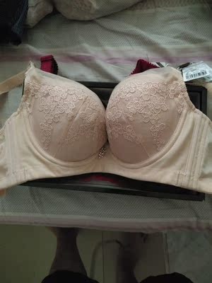 满心期待的希望早点收到货，今天终于收到了啦宝贝果然没有让我失望，大品牌的东西果然是不一样，质量和做工都非常的笨棒，宝贝很好大家可以放心购买