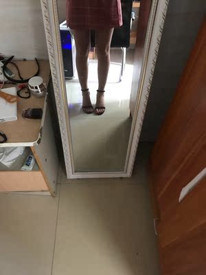 太满意了 一天就到了 好久好久没有那么满意的购物了 一拿到就试穿了 码数准 第一次尝试那么高的 虽然不太会驾驭 但会慢慢适应 五星啊 太满意了 一天就到了 好久好久没有那么满意的购物了 一拿到就试穿了 码数准 第一次尝试那么高的 虽然不太会驾驭 但会慢慢适应 五星啊