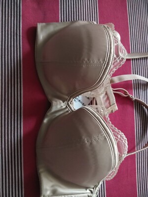 此用户没有填写评价。 此用户没有填写评价。