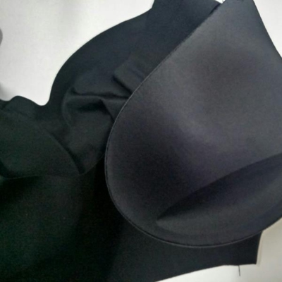 到了有几天了，洗了穿了两天才来评论的，我都是喜欢碗杯很舒服的，薄款，又可以拆卸，而且只有下面一点点厚，很托胸的，穿着很舒服