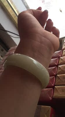 大家谈谈碧玉尊的玉怎么样,他家的玉假不假,实体店在哪里