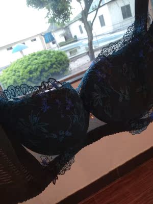 还好，等穿了会追加评论的