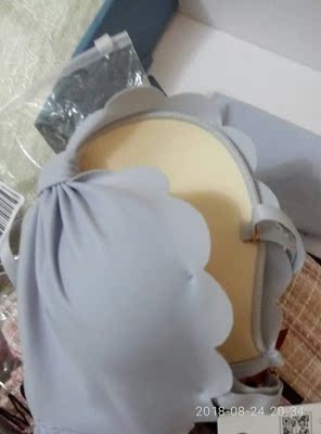 好看是好看，少女心十足，可是感觉不聚拢，