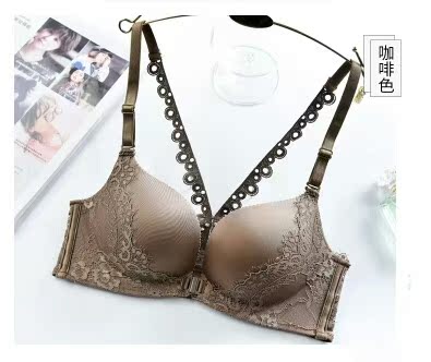 宝贝上身效果棒棒哒！很丰满，也不勒，着实满意