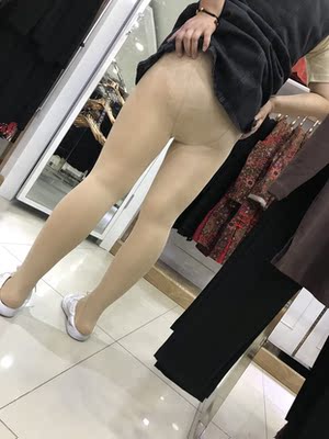 收到货啦,迫不及待试一下,很好的丝袜哦,穿着很贴身很显瘦,不会抽丝,天冷就可以穿啦 收到货啦,迫不及待试一下,很好的丝袜哦,穿着很贴身很显瘦,不会抽丝,天冷就可以穿啦