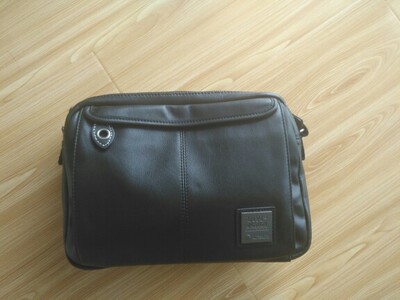 如何评价佑一良品男包怎么样，质量烂不烂呢,用后反馈