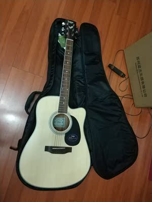 吐槽萨伽SF700吉他怎么样,萨伽吉他好不好呢