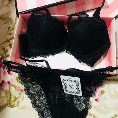 内衣质量很好，手感还可以，蕾丝是软软的那种，穿起来很好看，不错