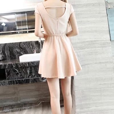 设计很好，很修身，看着上档次，非常棒。帮朋友的夜场购买的，非常满意，再次购买。