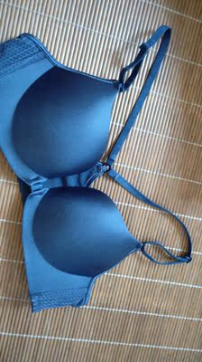 666,很符合我对这个产品的期待。产品很新颖,料子很舒服,肩带很细,应该不容易坏吧。我也是第一次购买,很喜欢。只是我感觉这个码子可能有点小吧,但是可以穿,可以接受。物流超级给力,点个赞。客服吗,可以。 666,很符合我对这个产品的期待。产品很新颖,料子很舒服,肩带很细,应该不容易坏吧。我也是第一次购买,很喜欢。只是我感觉这个码子可能有点小吧,但是可以穿,可以接受。物流超级给力,点个赞。客服吗,可以。